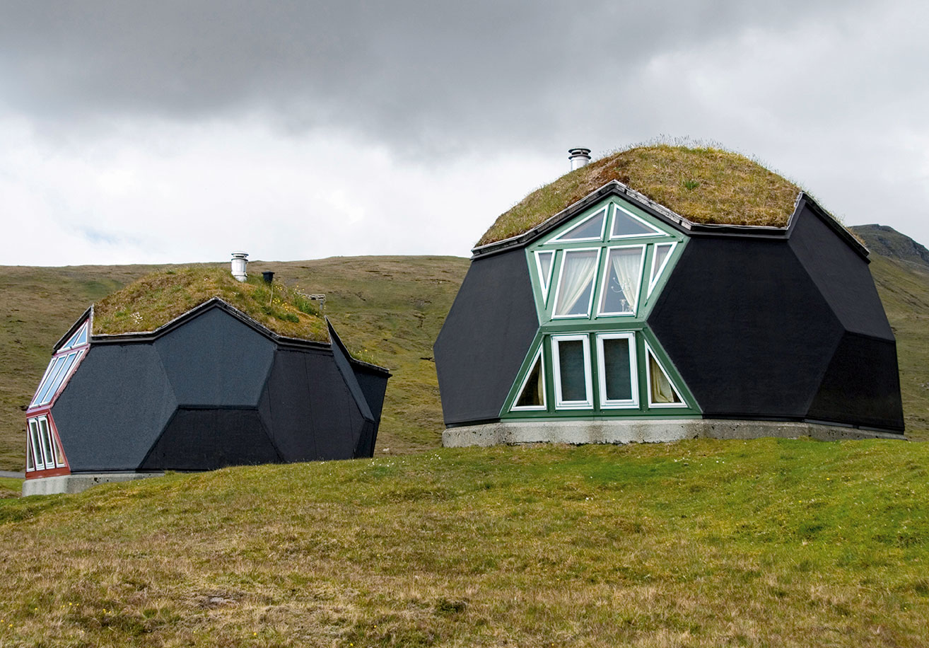Kvivik Igloo, Kvivik, Faroe Islands, Denmark, 2000, Easy Domes Limited. From Black: Architecture in Monochrome