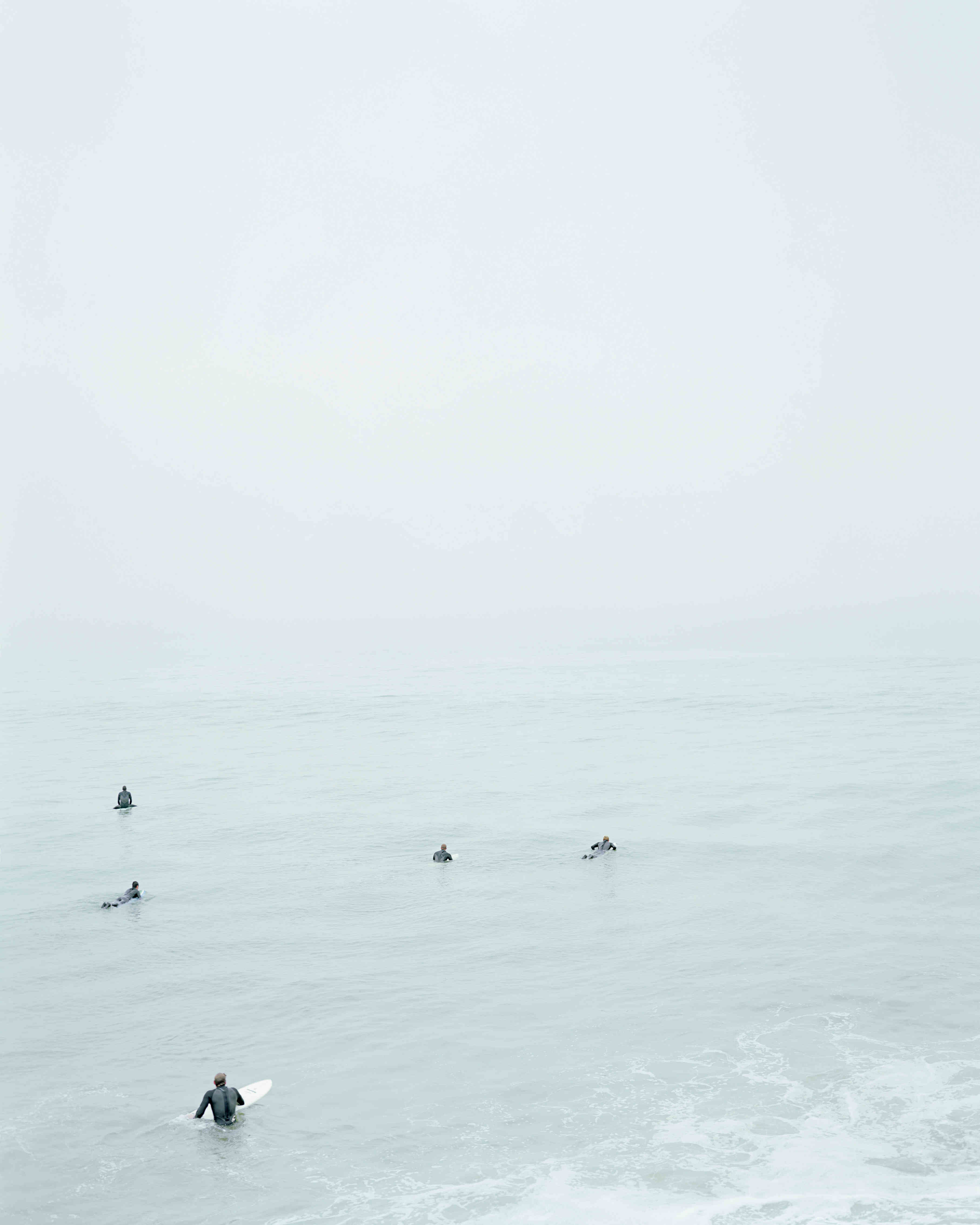 Untitled #4 (Surfers), 2009. Chromogenic print, 50 × 40 in. (127 × 101.6 cm). Picture credit: courtesy the artist and Regen Projects, Los Angeles; Lehmann Maupin, New York/Hong Kong/Seoul/London; Thomas Dane Gallery, London and Naples; and Peder Lund, Oslo. Surfers (2003)
