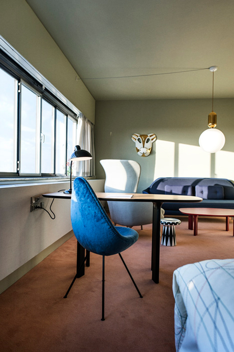 Arne Jacobsen's Drop Chair in Room 506