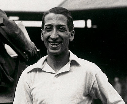 René Lacoste in an early version of his shirt