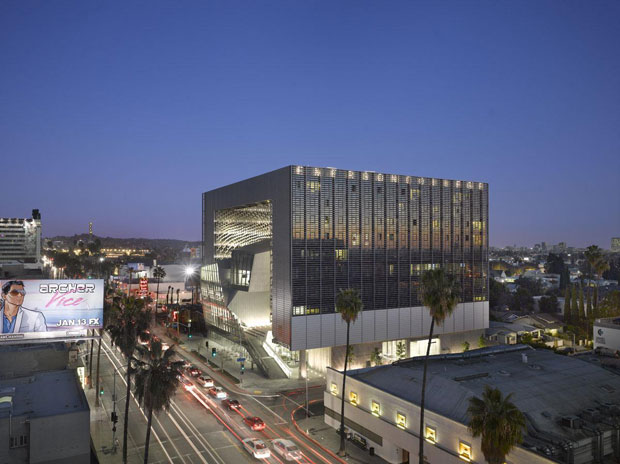 Emerson College Los Angeles - Morphosis photo by Roland Halbe