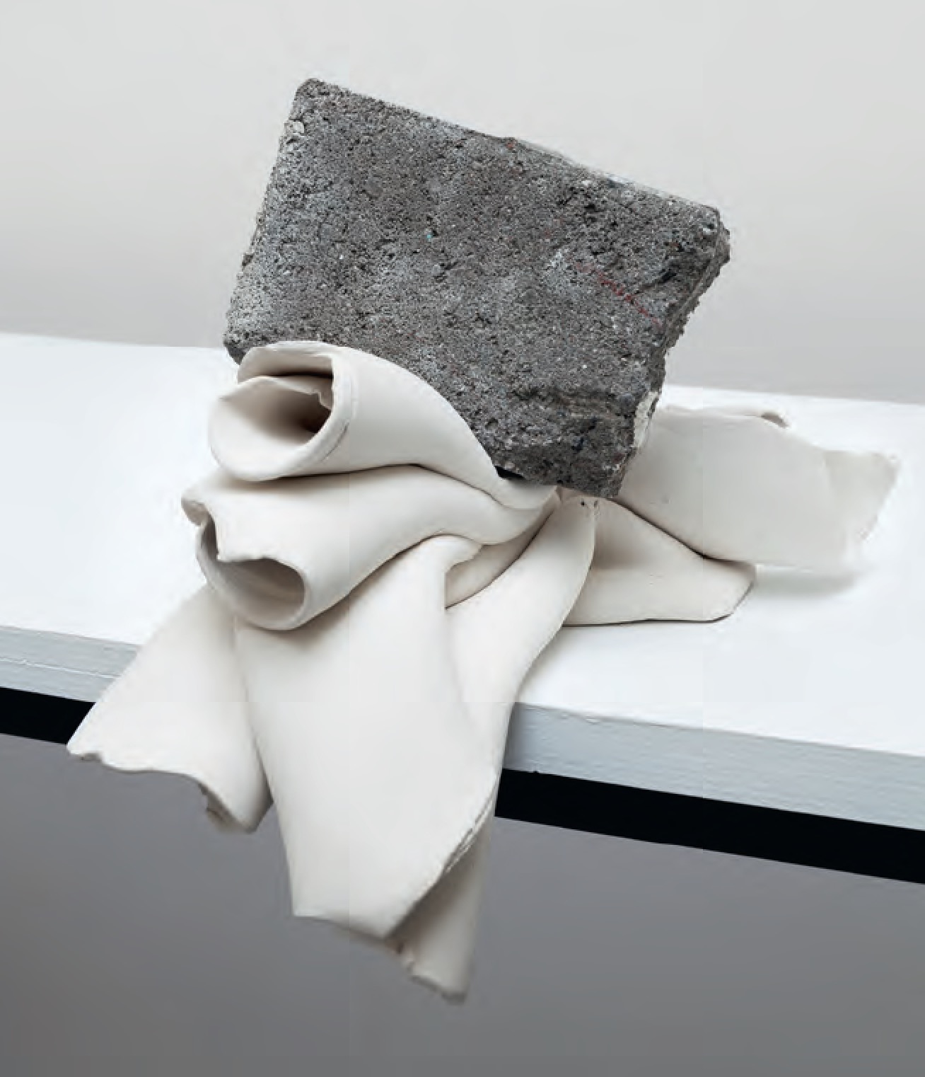 Untitled (with brick), 2014 Unglazed ceramic, concrete – Marco Chiandetti