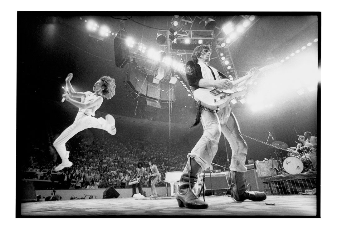 The Rolling Stones, Philadelphia, 1975. Picture credit: © Annie Leibovitz. From Annie Leibovitz At Work