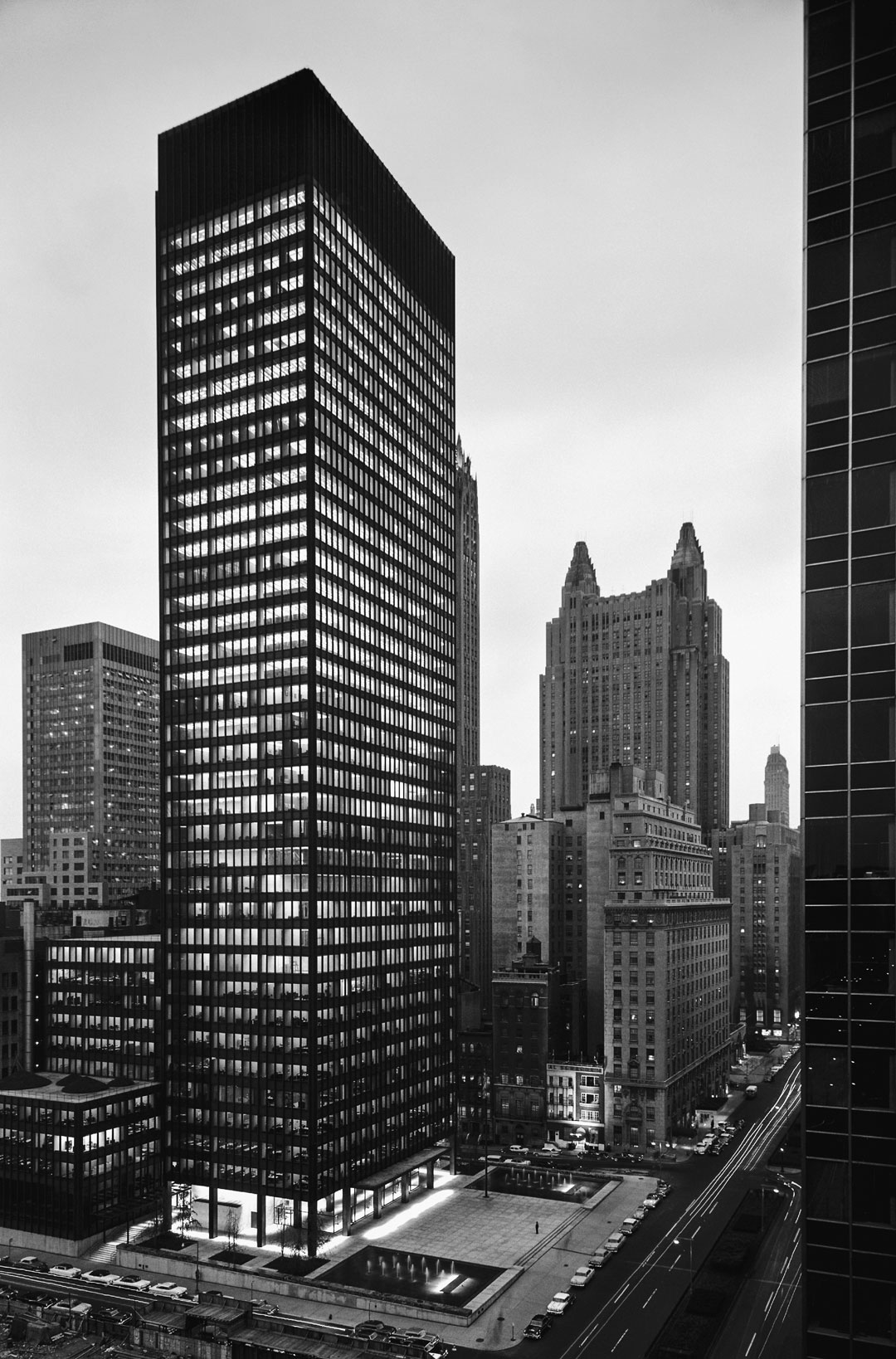 Ludwig Mies van der Rohe, The Seagram Building (1958) New York, 1958, by Ezra Stoller