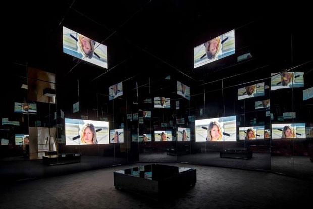 Installation view	of Doug Aitken, Black Mirror, 2011, at Schirn Kunsthalle, Frankfurt, July 9–September 27, 2015,photo by Norbert Miguletz
